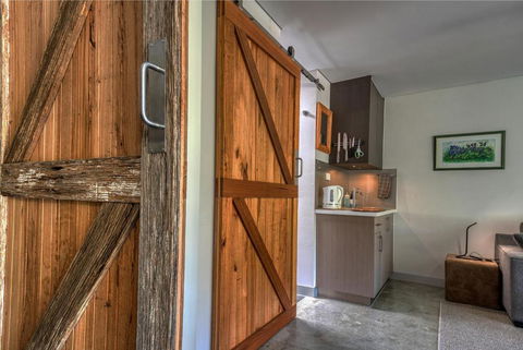 SALT Luxury Couples Bungalow - Phillip Island Accommodation 2
