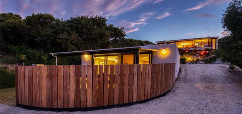 SALT Luxury Couples Bungalow - Phillip Island Accommodation 3