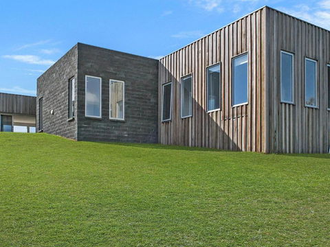 Saltwater Lodge - Phillip Island Accommodation 2
