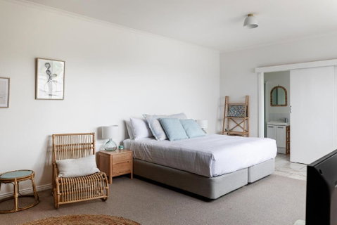 Saltwood - Phillip Island Accommodation 3