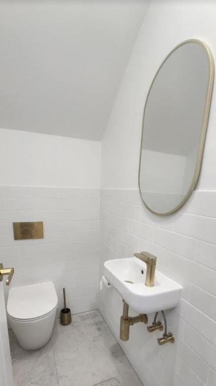 SALTY PALMS By The Sea - TWO - Phillip Island Accommodation 1