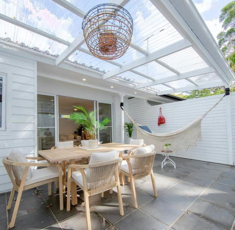 SALTY SNOOZE - Your Coastal Holiday House - Phillip Island Accommodation 0