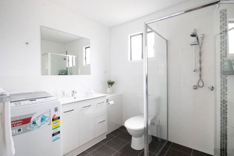 Salty Vibes - Phillip Island Accommodation 2