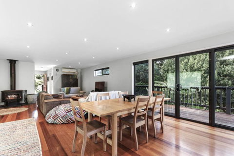 Sanctuary House - Phillip Island Accommodation 1