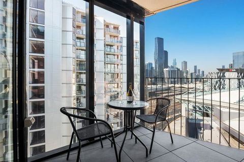 Rooftop Pool Stunning Apt At Marvel Stadium With Free Parking - Phillip Island Accommodation 3