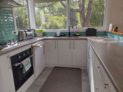 Sanders Beach House - Phillip Island Accommodation 2