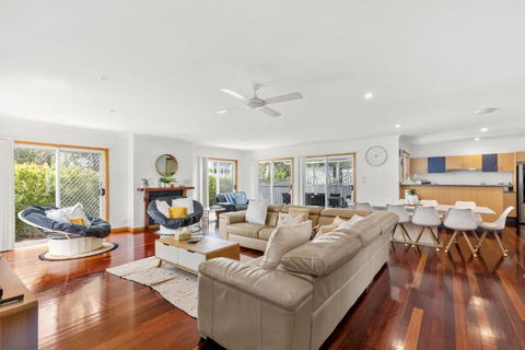 Sandlewood Breeze - Pet Friendly - Community Pool - Phillip Island Accommodation 2
