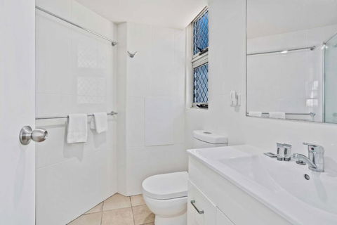 Sandown - Hosted By Burleigh Letting - Phillip Island Accommodation 2