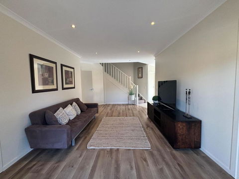 Sandpiper 10 - Close To Town And Beach - Phillip Island Accommodation 2