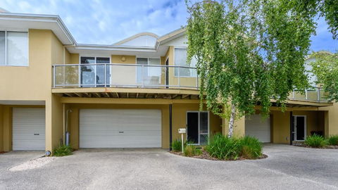 Sandpiper 9 - Close To Town And Beach - Phillip Island Accommodation 0