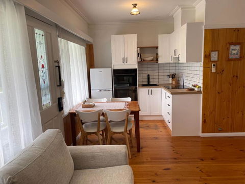 Sandpiper - Charming Beach Villa - Phillip Island Accommodation 2