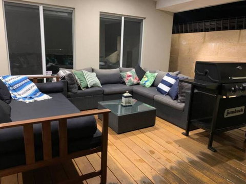 Sandpiper Island Tranquil Waterfront Views & Jetty - Phillip Island Accommodation 3