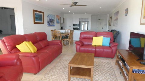Sands 16, 20 - 22 Pacific Parade - Phillip Island Accommodation 3