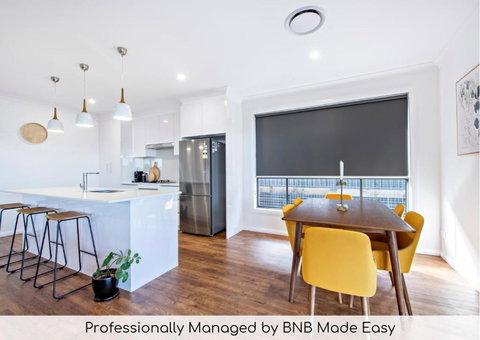 Sandstone - Family Entertainer, Refined Living - Phillip Island Accommodation 0