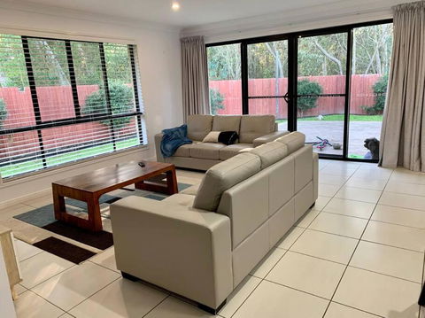 Sandstone Point Sleeps 10, 4-bedroom Home - Phillip Island Accommodation 0