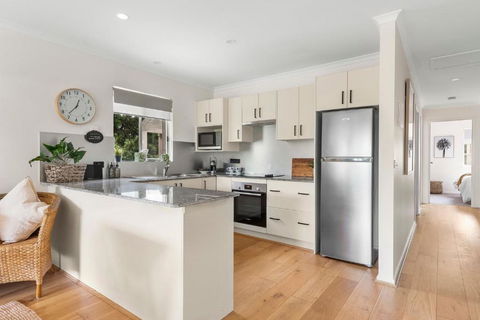 Sandy Days - Phillip Island Accommodation 3