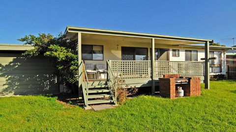 Sandy Escape - Phillip Island Accommodation 1