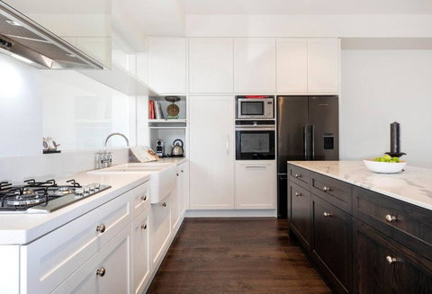 SEA FOR MILES At Semaphore To Relax & Unwind - Phillip Island Accommodation 2