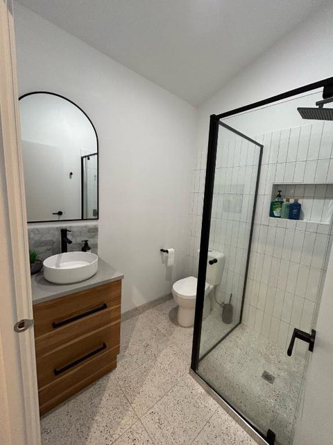 Seaside Retreat On Park - Walk To Beach - Luxury - Jacuzzi - Phillip Island Accommodation 3