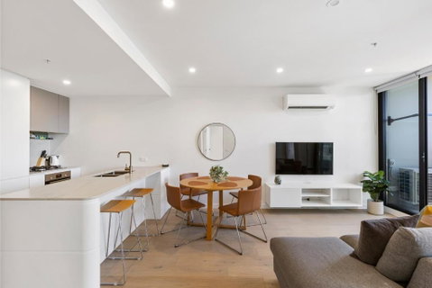 Spacious & Bright Apt Near Major Hospital Precinct - Phillip Island Accommodation 0