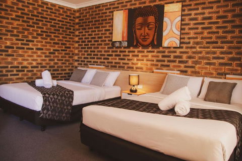 Squatters Homestead Motel - Phillip Island Accommodation 3