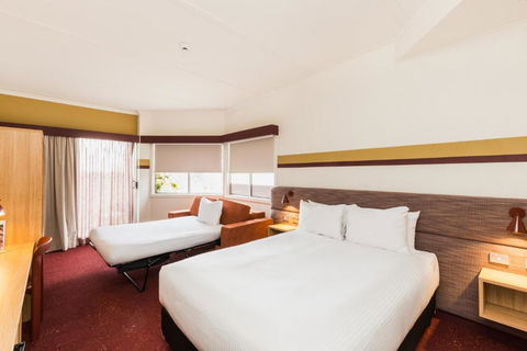 Statesman Hotel - Phillip Island Accommodation 2