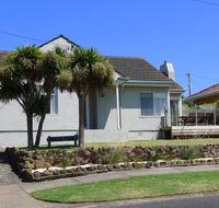 BEACHPOINT COTTAGE - Phillip Island Accommodation