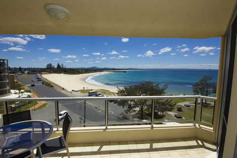 Beachpoint, Unit 401, 28 North Street - Phillip Island Accommodation 1