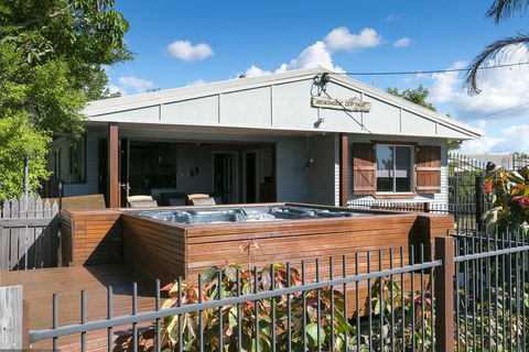 Beachside Cottages - Phillip Island Accommodation 1