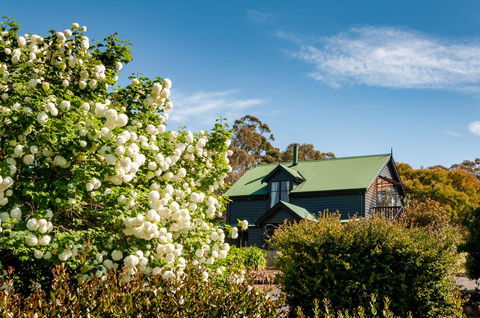 Beaupre Cottage - Phillip Island Accommodation 0