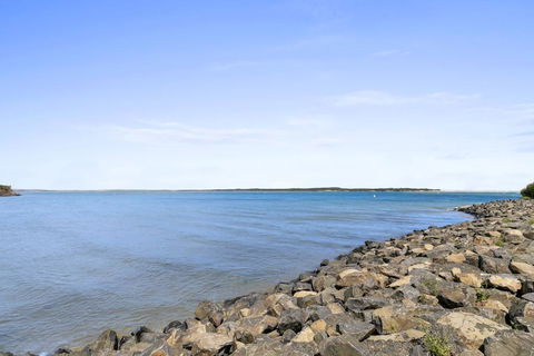 BEAUTY AND THE PEACE - INLET SIDE - Phillip Island Accommodation 2