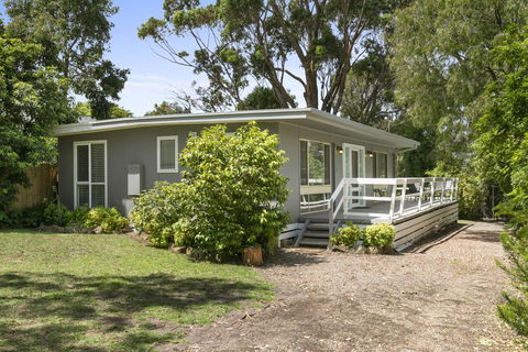 BEAUTY AND THE PEACE - INLET SIDE - Phillip Island Accommodation 0