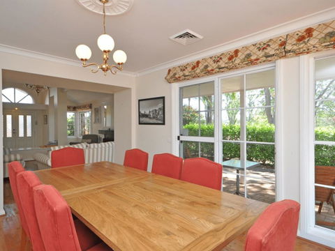 Beggars Bridge Vineyard Homestead W/ Pool + Wifi + Tennis + Vineyard - Phillip Island Accommodation 1