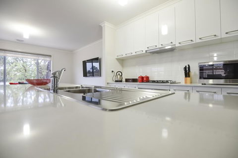 Beischer Apt B - Phillip Island Accommodation 0