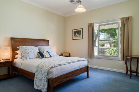 Berkeley Street Townhouse - Phillip Island Accommodation 2