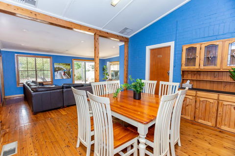 Best Central House - SLEEPS 11 !! - Phillip Island Accommodation 0