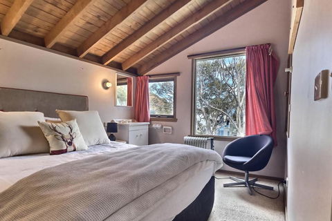 Bindi - Alpine Getaways's Chalet At Tower Rd - Phillip Island Accommodation 0