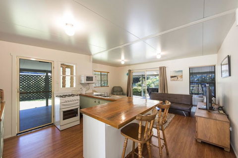 Bird Song - Iluka, NSW - Phillip Island Accommodation 3