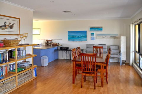 Black Duck - Phillip Island Accommodation 1