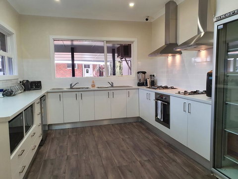 Black Sheep Motel Goulburn - Phillip Island Accommodation 2