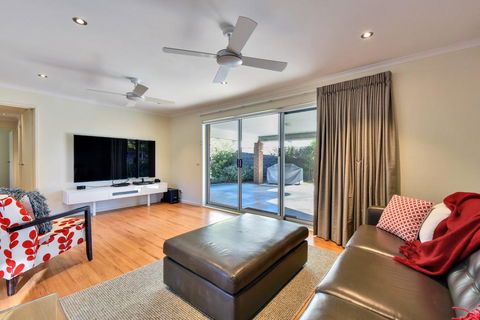 Blairgowrie Contemporary Beach Retreat - Phillip Island Accommodation 2