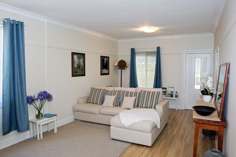 Blue And White Nile - Phillip Island Accommodation 3