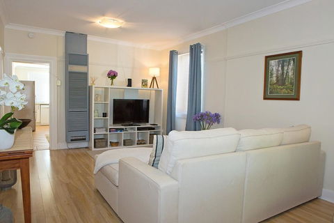 Blue And White Nile - Phillip Island Accommodation 2