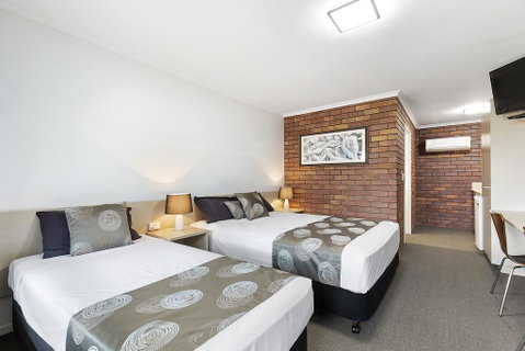 Blue Shades Motel - Phillip Island Accommodation 3