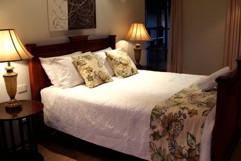 Blueberry Hill Vineyard Villa - Phillip Island Accommodation 2