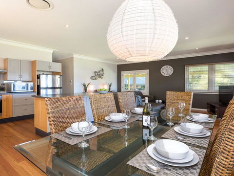 Bluewater - Riverfront Location With Water Views - Phillip Island Accommodation 3