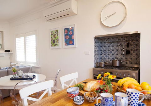 THE WHITE HOUSE Luxury Villa Embedded In History - Phillip Island Accommodation 3