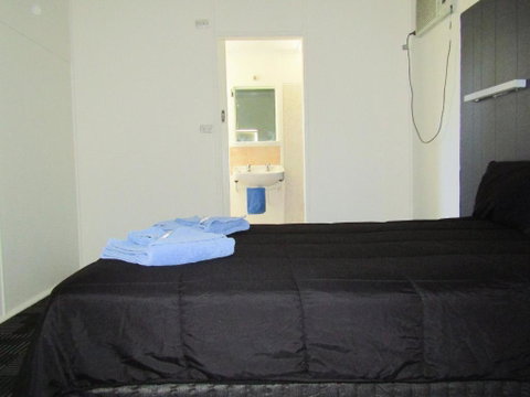 Tinman Roadhouse - Phillip Island Accommodation 1