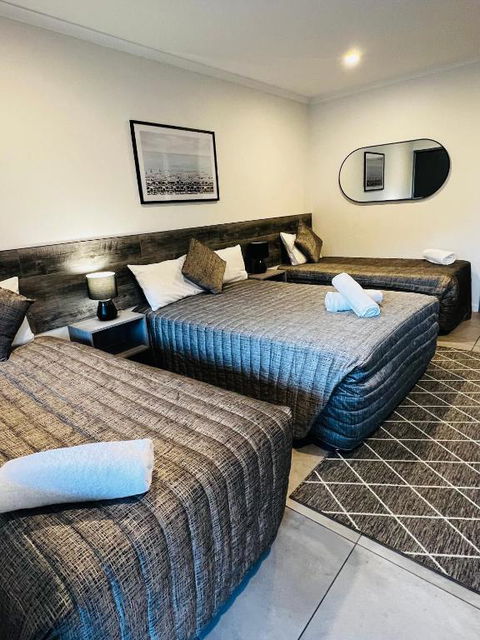 Y Motels Gympie - Phillip Island Accommodation 3