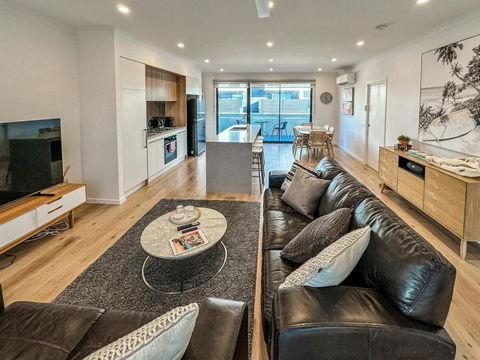 Williamstown Townhouse - Phillip Island Accommodation 0